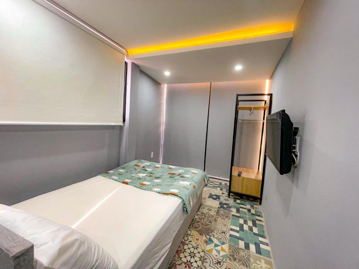 Vnd Hotel ホーチミン市 エクステリア 写真